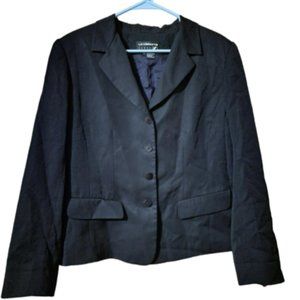 Liz Claiborne Button Down Blazer (Size 12)